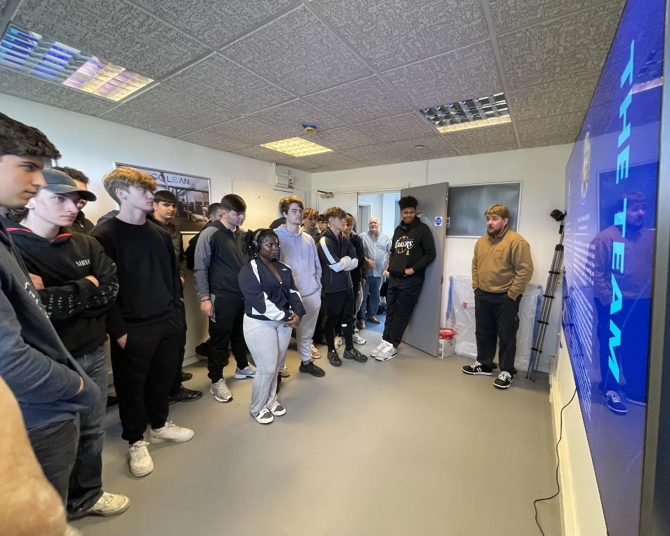 Demonstrating virtual twins